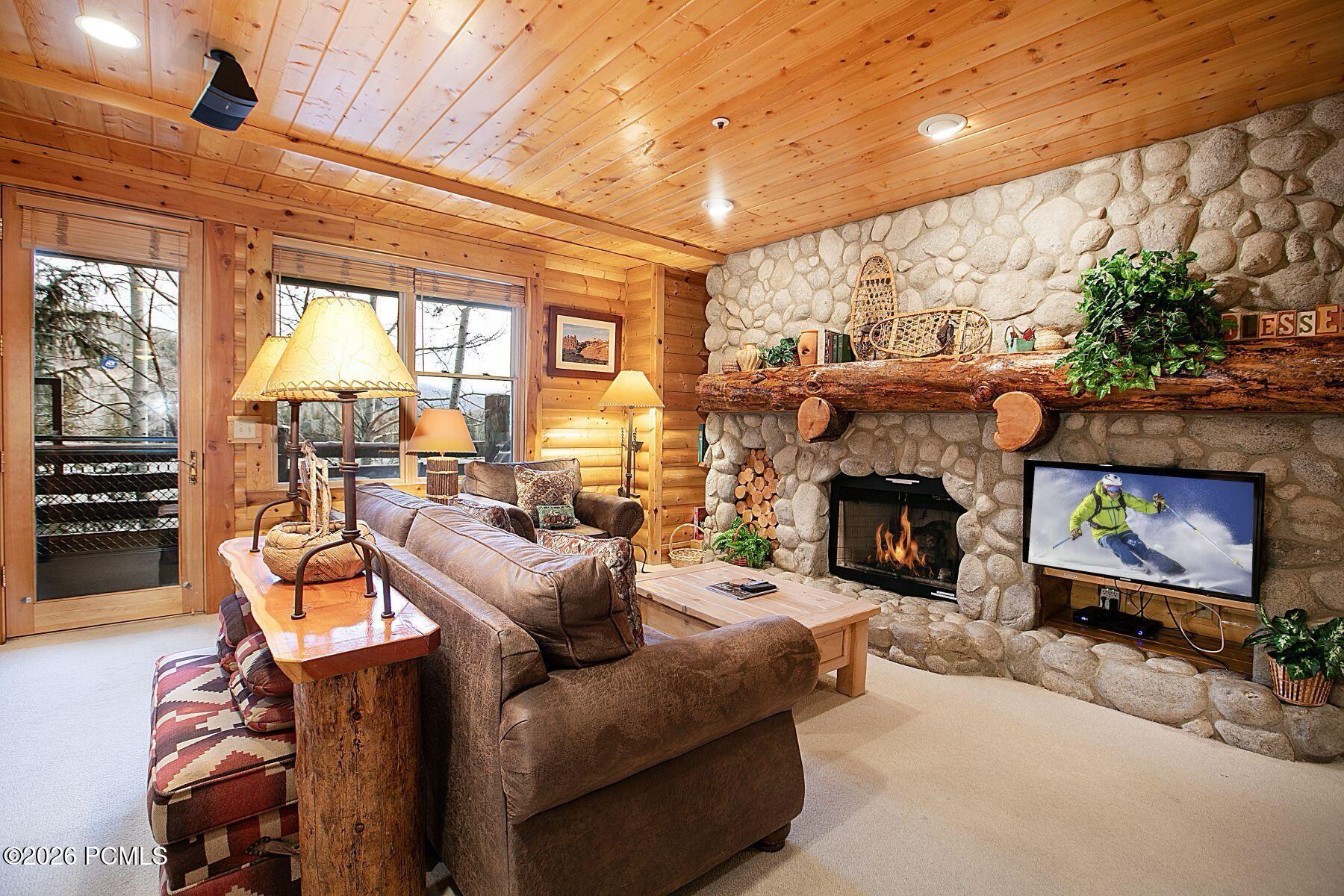 2650 Deer Valley Drive 202