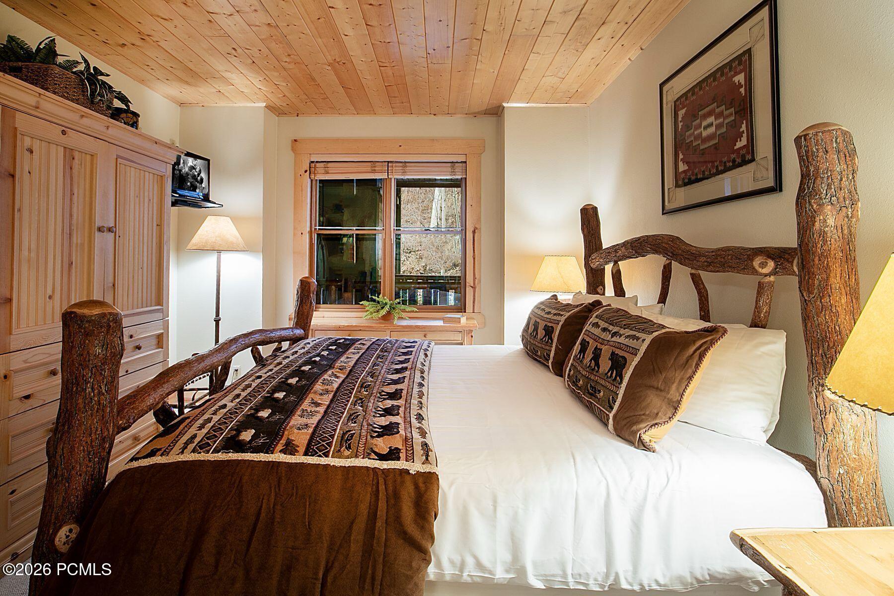 2650 Deer Valley Drive 202