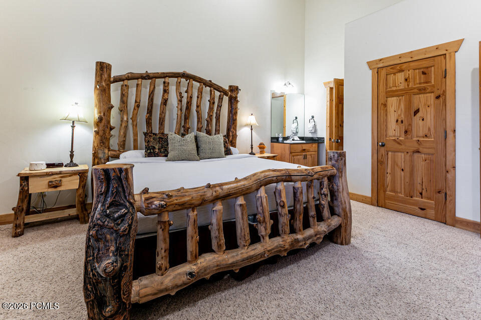 3984 N Timber Wolf Lane 8c