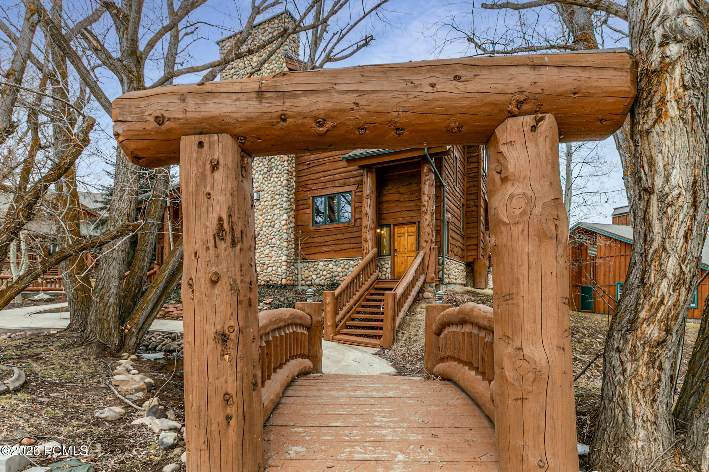 3984 N Timber Wolf Lane 8c