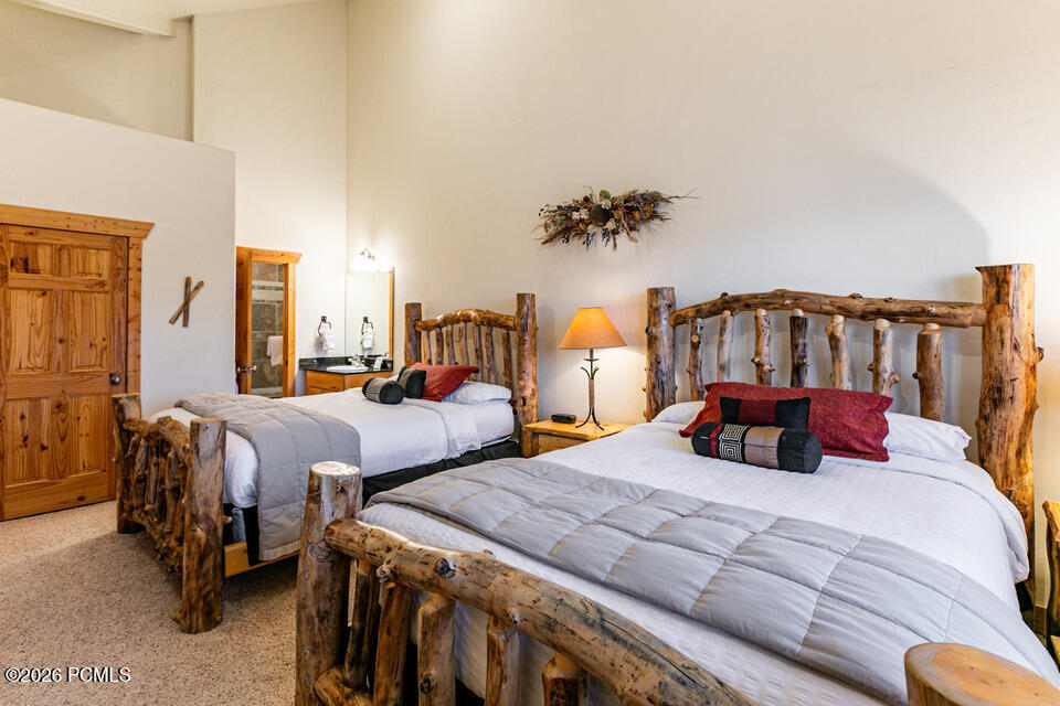 3984 N Timber Wolf Lane 8c