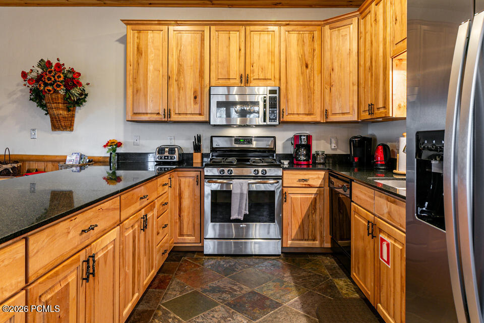 3984 N Timber Wolf Lane 8c