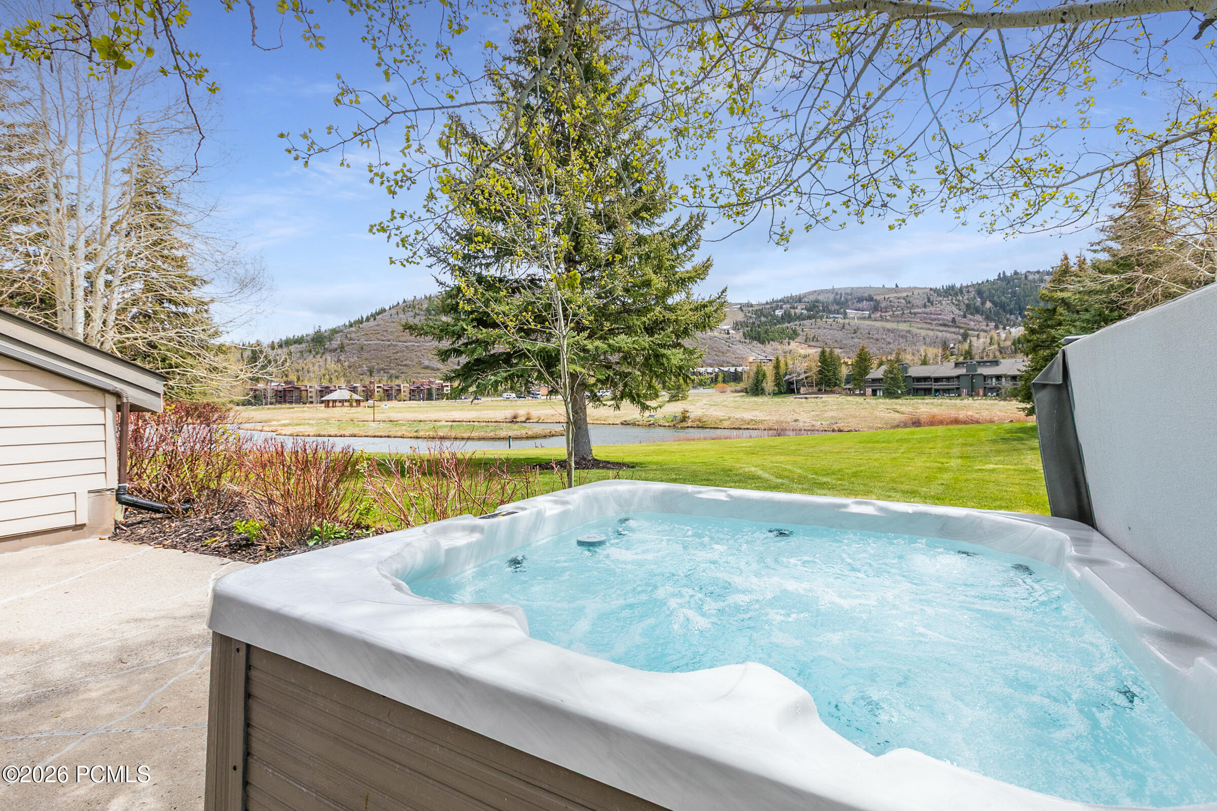 1516 Deer Valley Drive 25