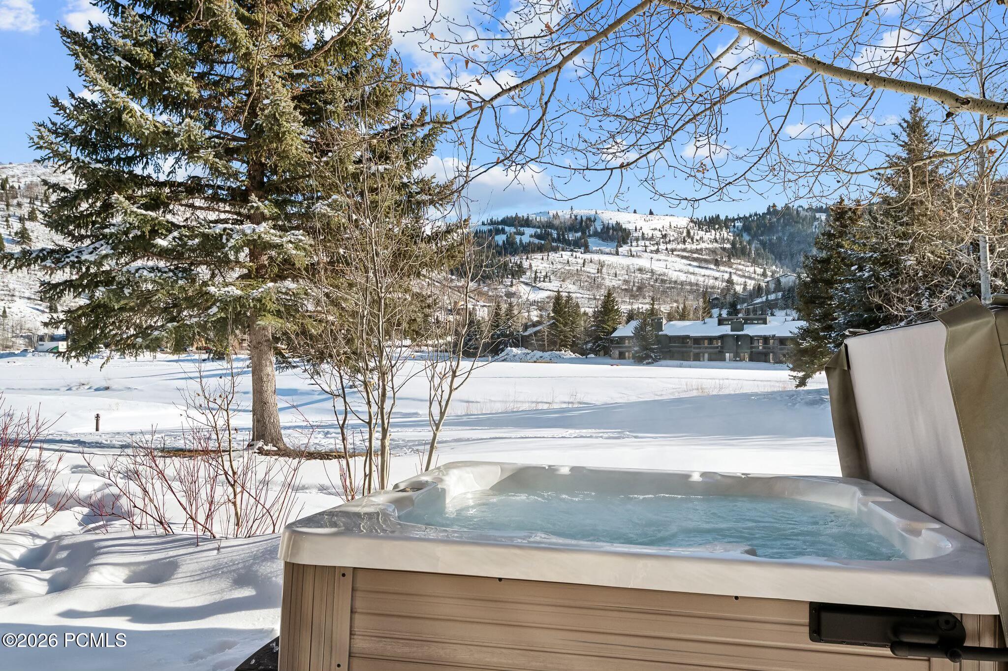 1516 Deer Valley Drive 25