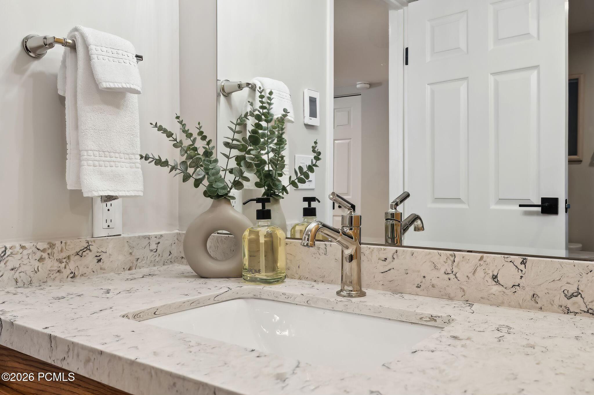 1516 Deer Valley Drive 25