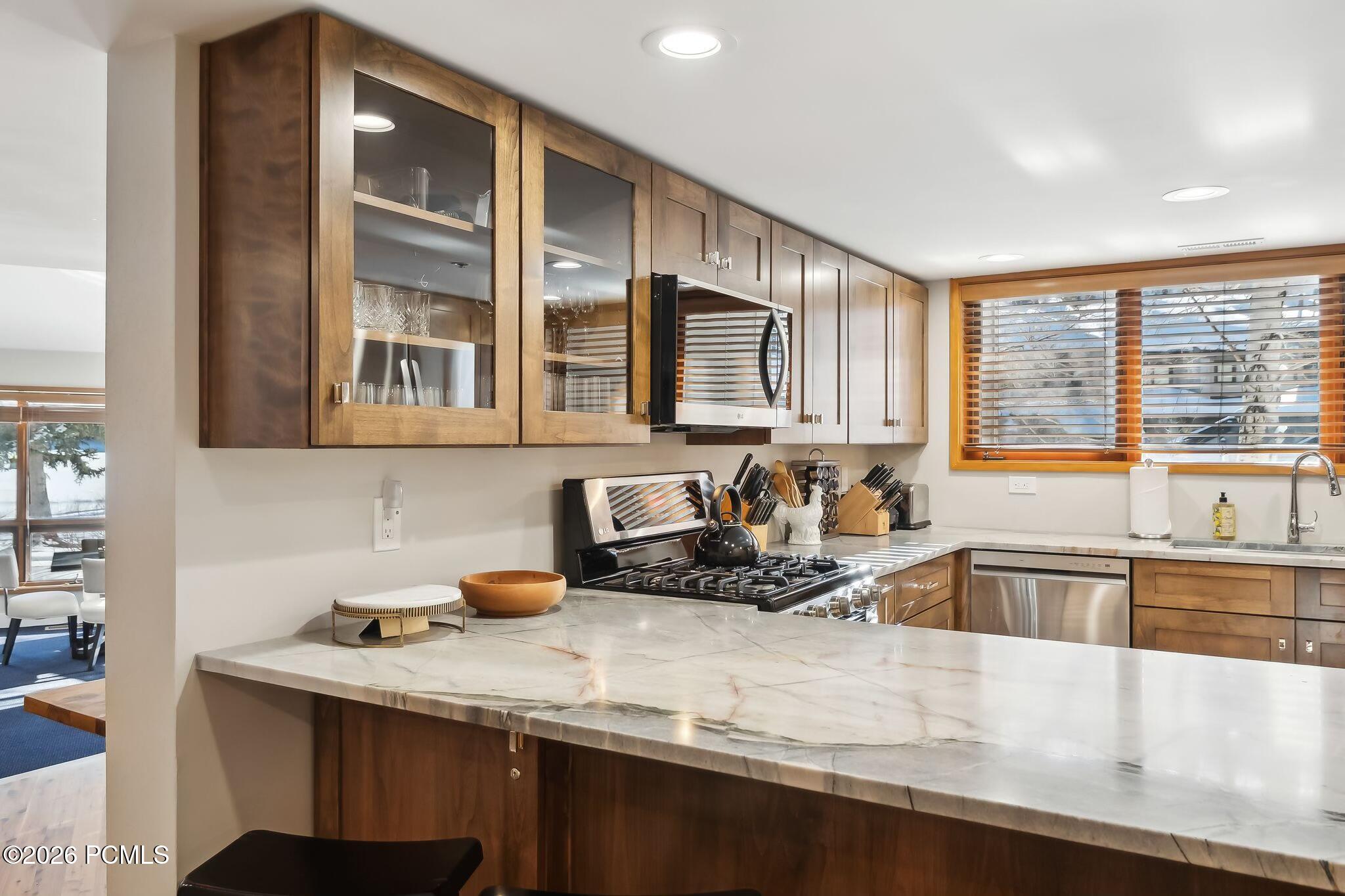 1516 Deer Valley Drive 25