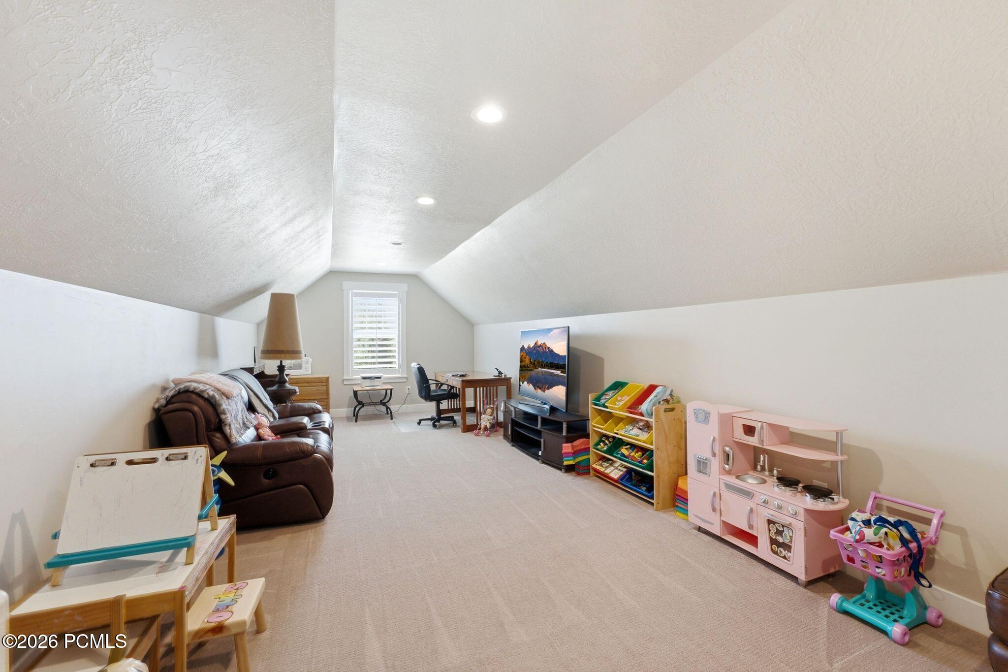 460 Scenic Heights Road