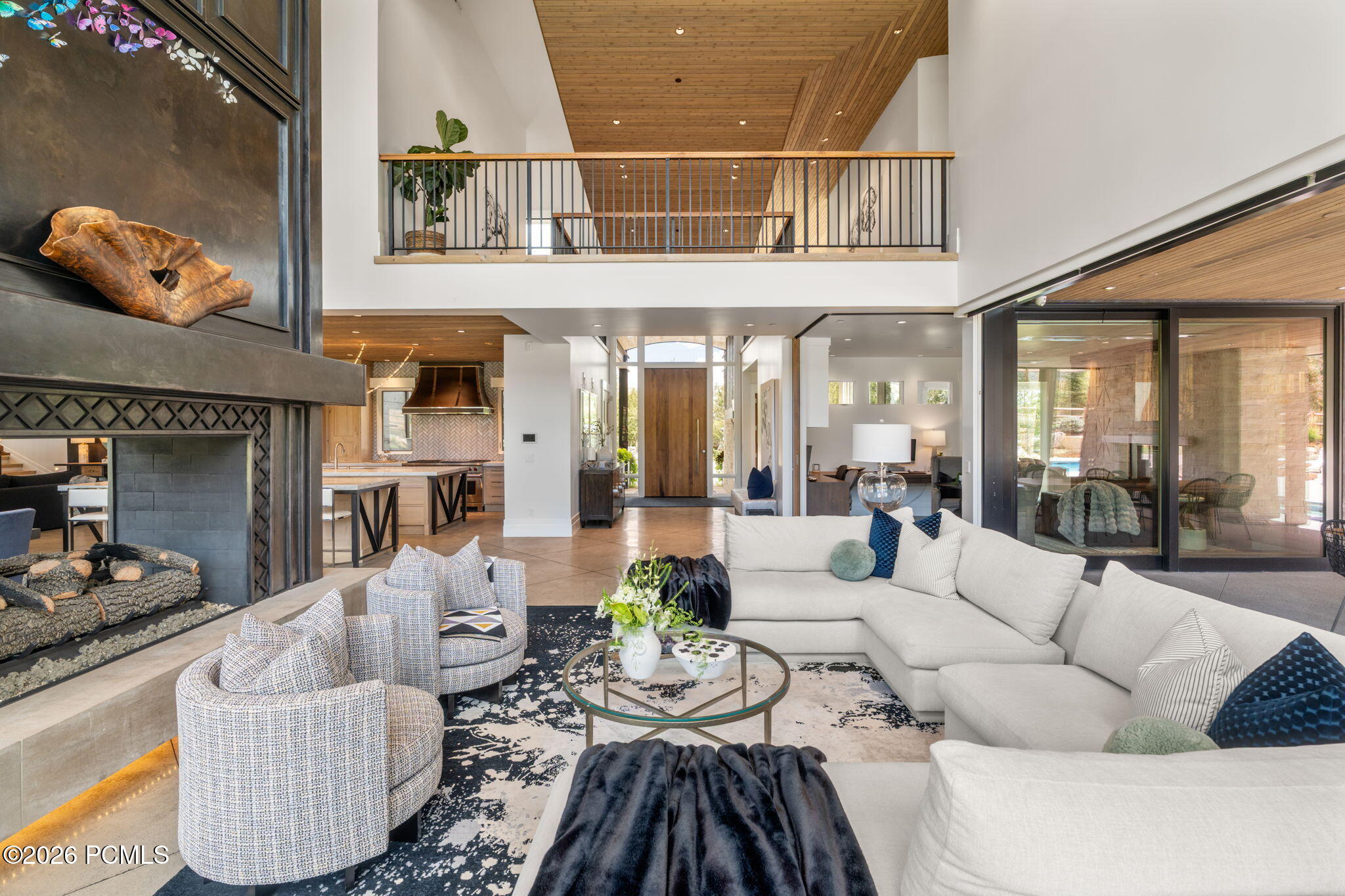 4209 N Two Creeks Lane