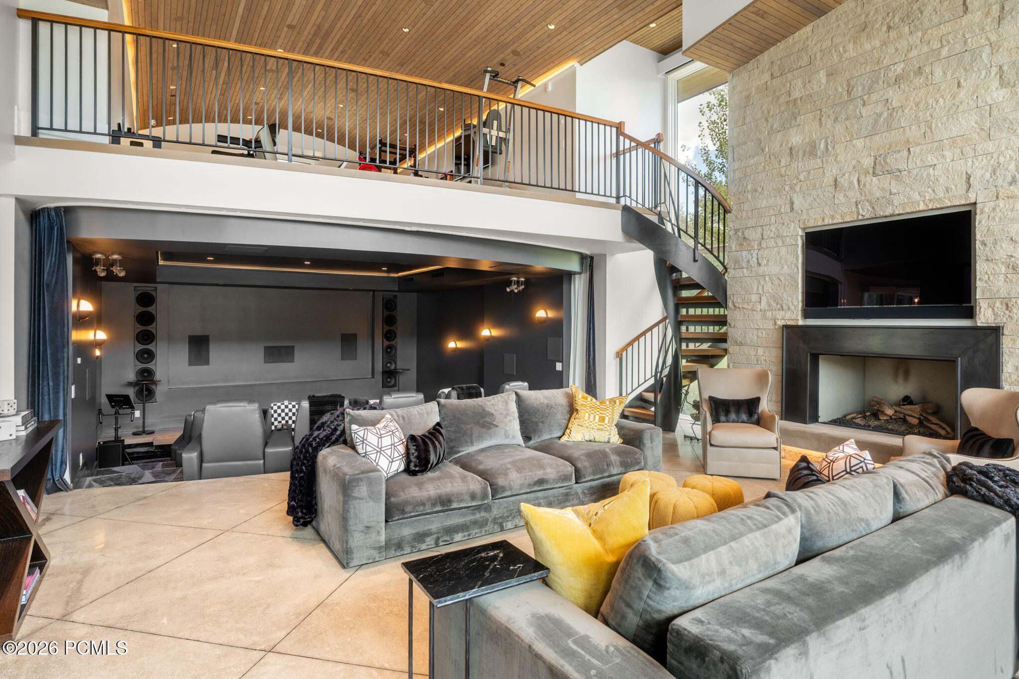 4209 N Two Creeks Lane