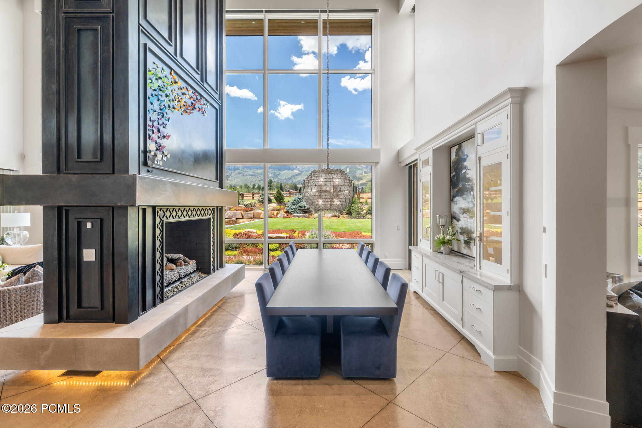 4209 N Two Creeks Lane