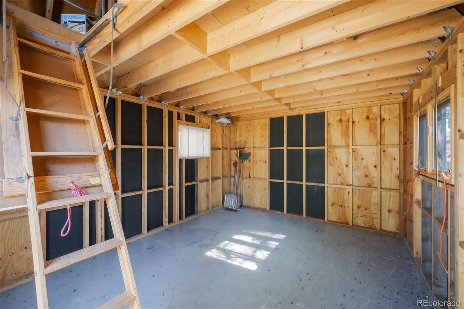 1063 Blossom Road