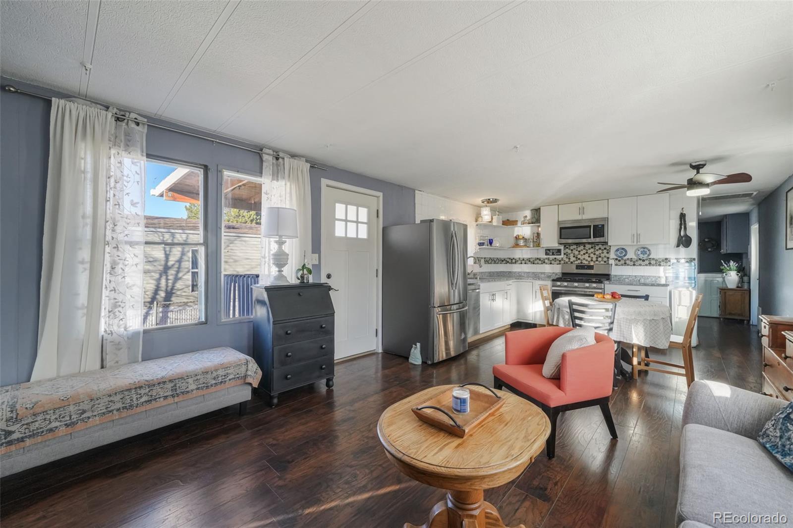 1500 W Thornton Parkway