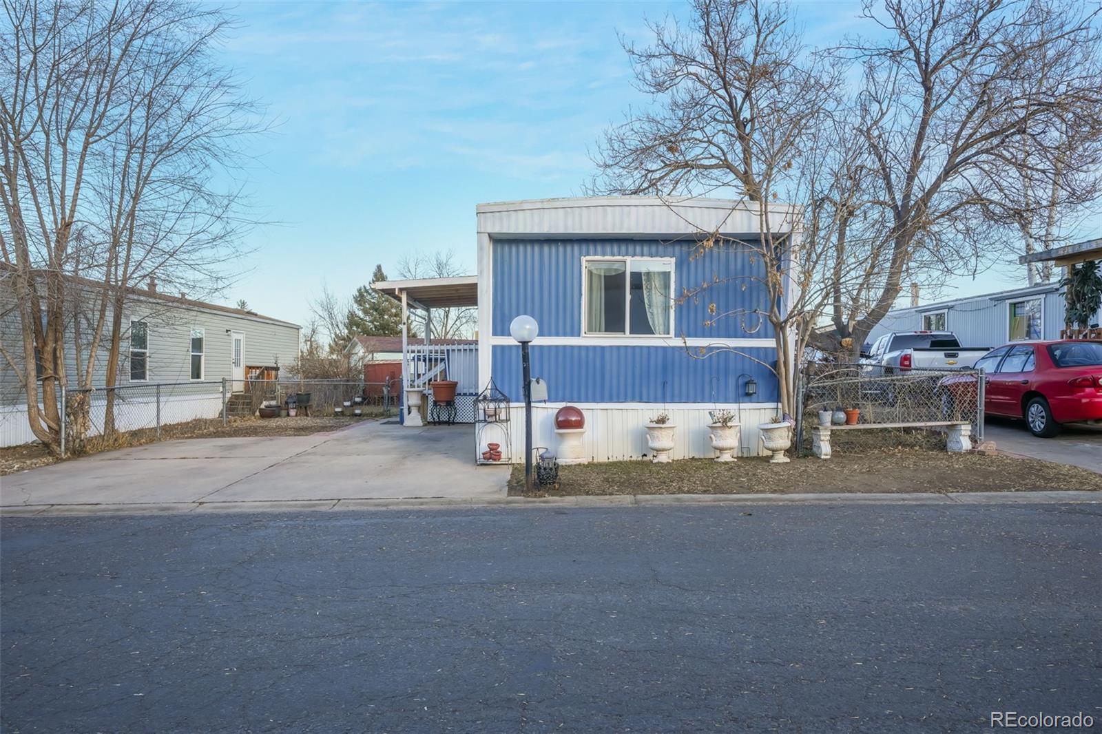 1500 W Thornton Parkway