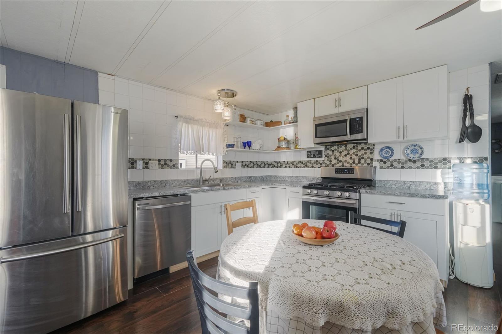 1500 W Thornton Parkway