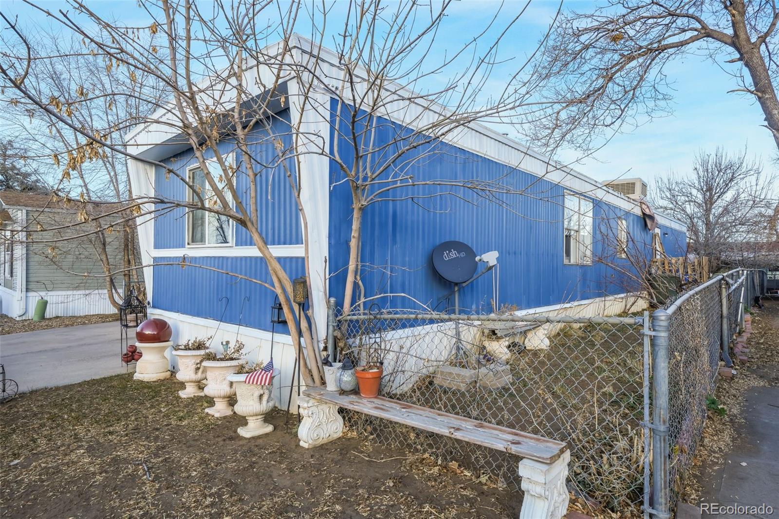 1500 W Thornton Parkway