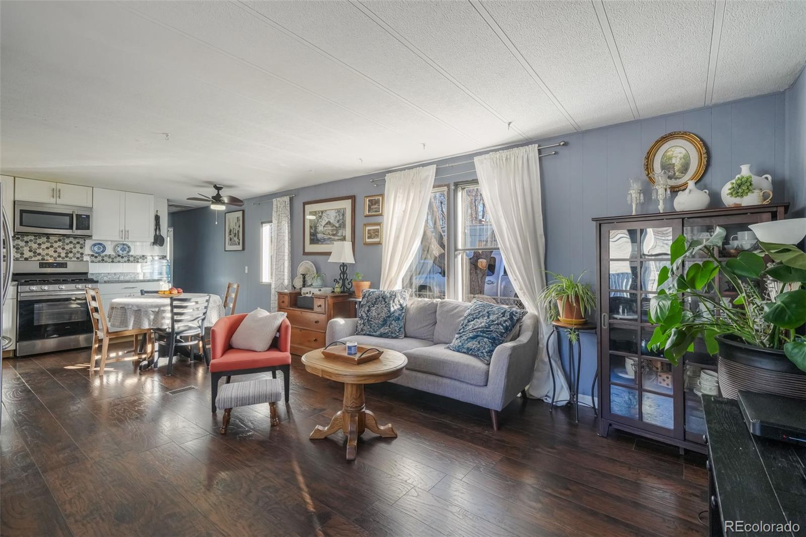 1500 W Thornton Parkway