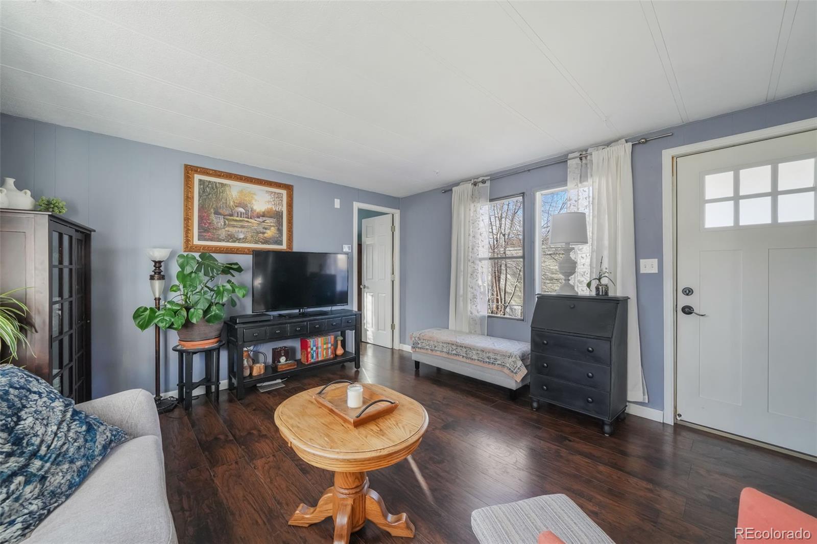 1500 W Thornton Parkway