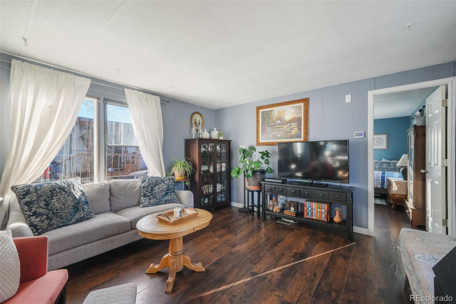 1500 W Thornton Parkway
