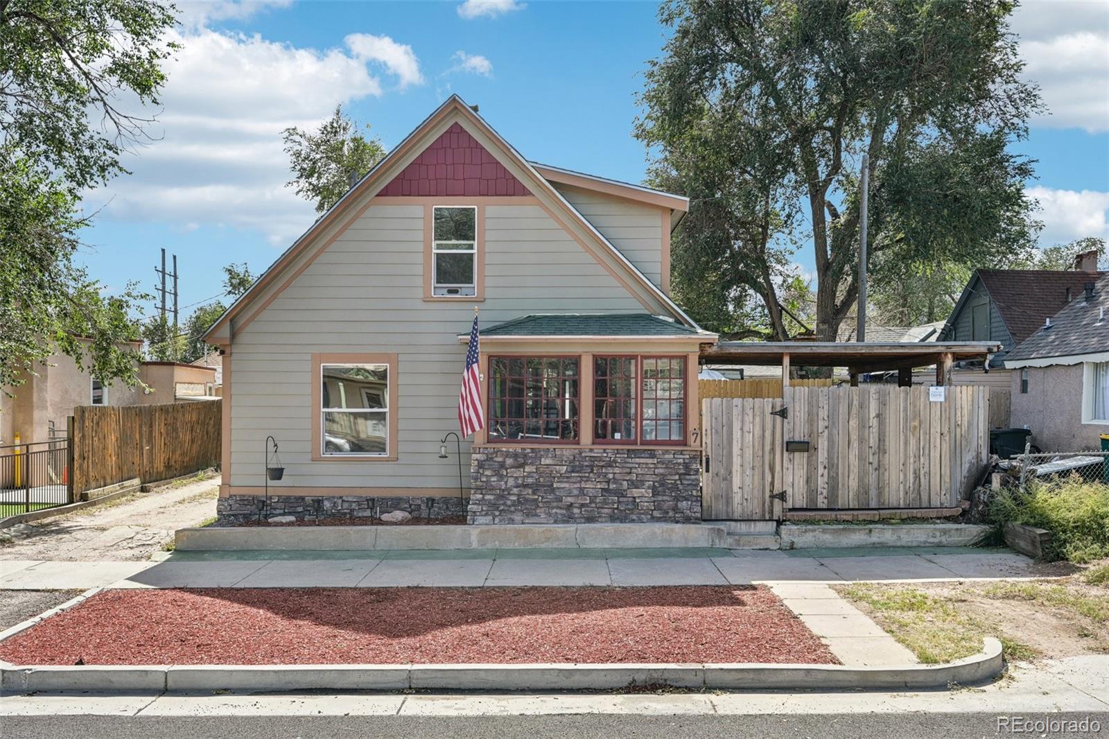 7 E Fountain Boulevard