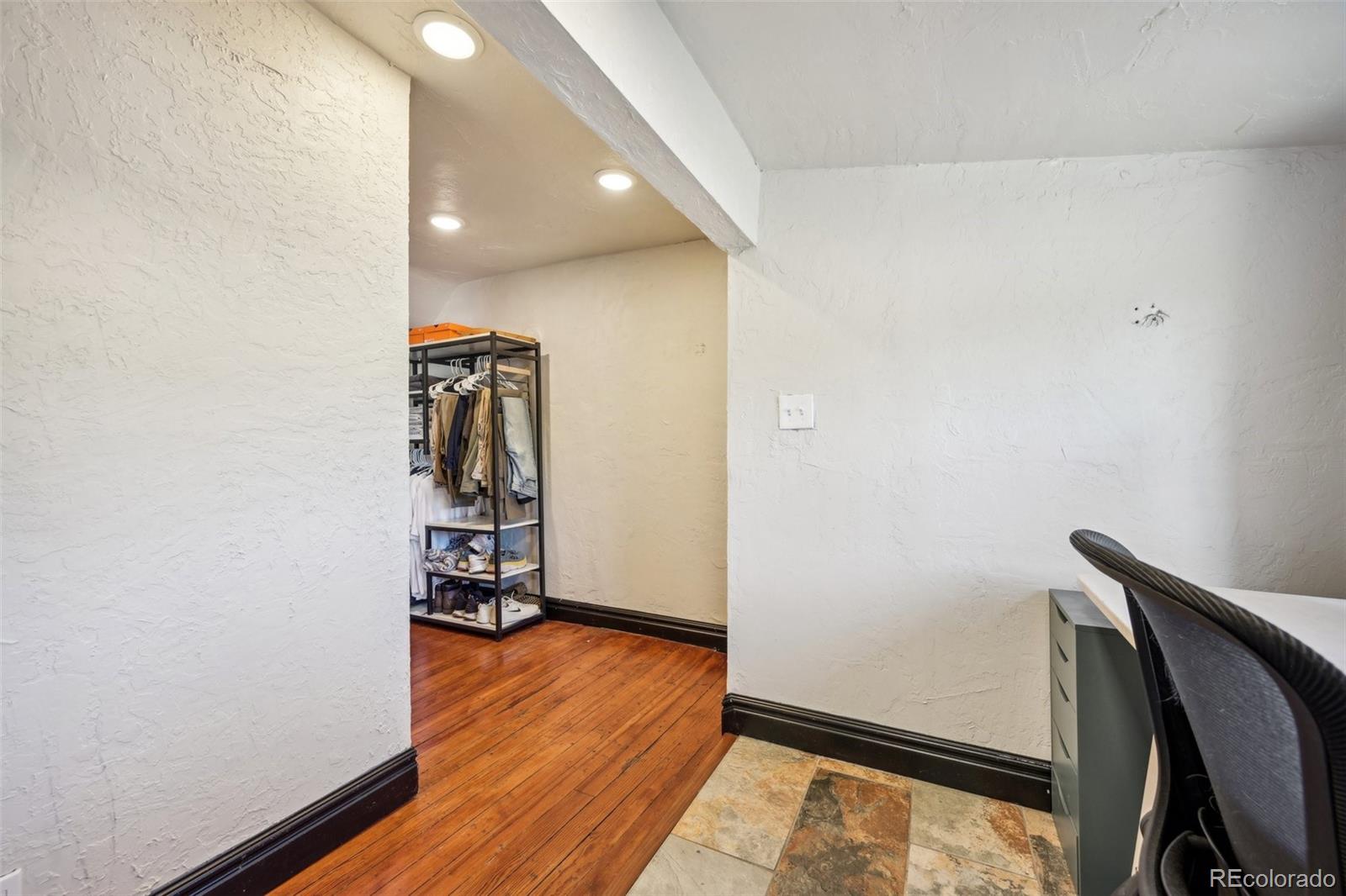 7 E Fountain Boulevard