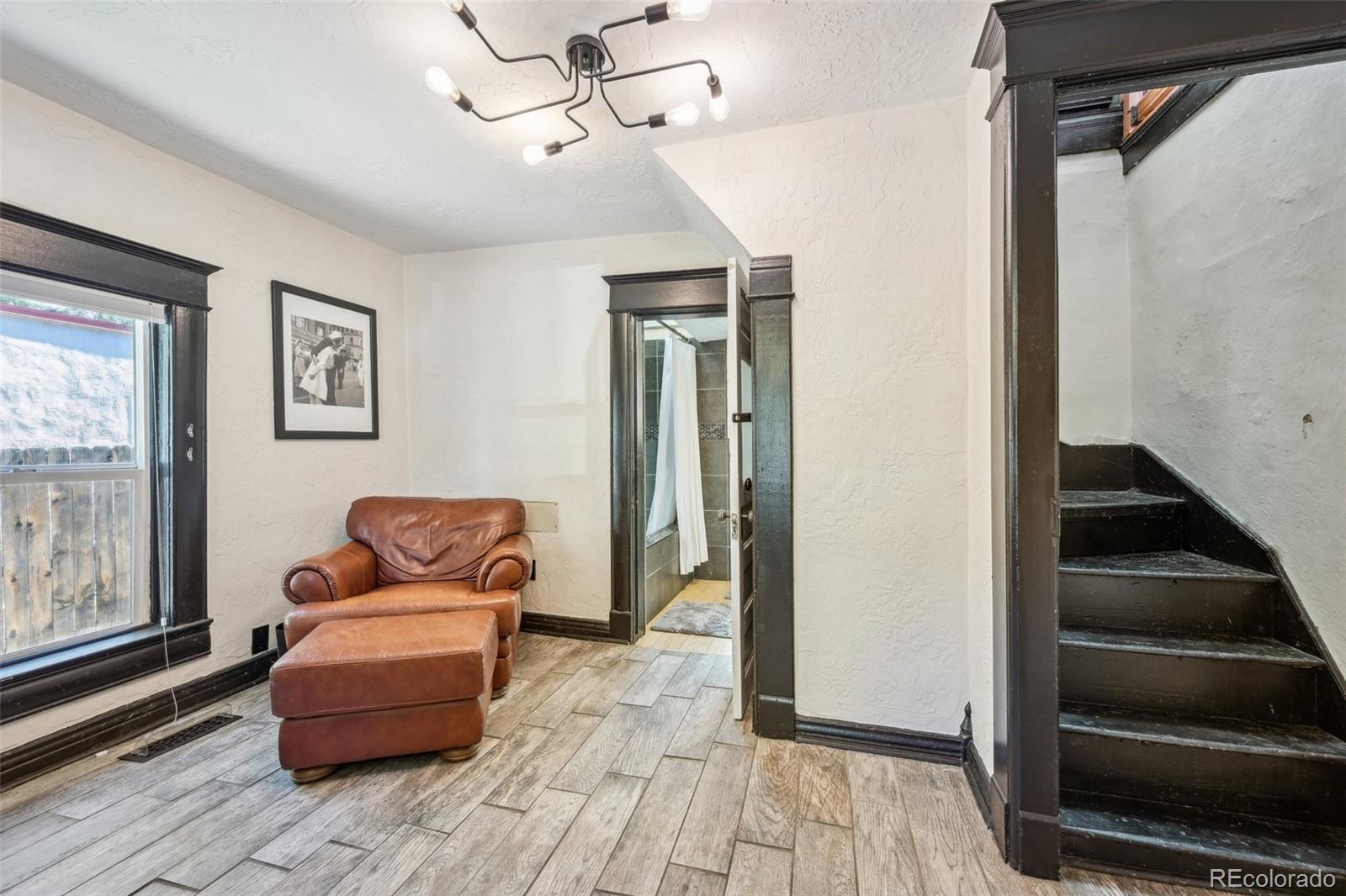 7 E Fountain Boulevard