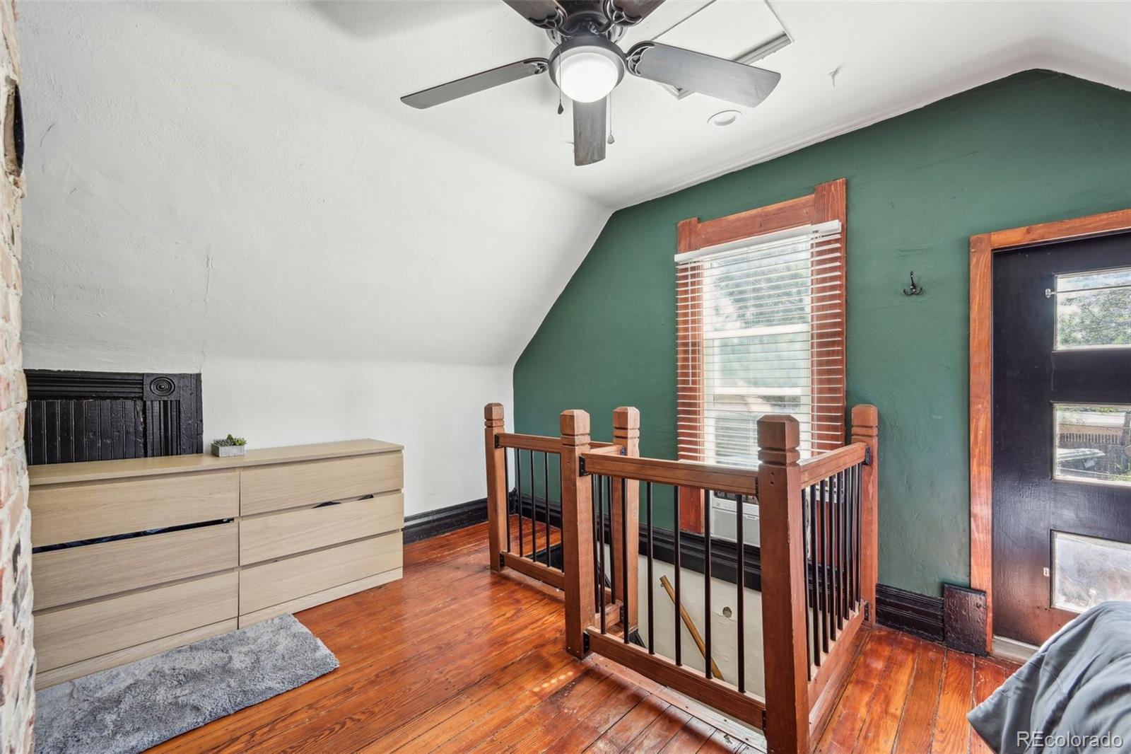 7 E Fountain Boulevard