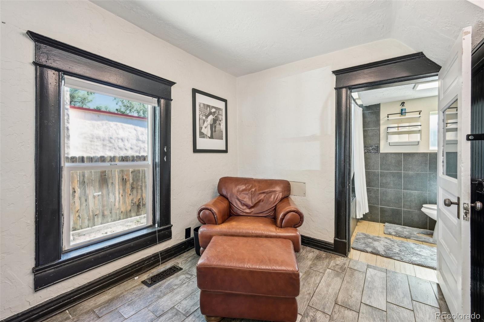7 E Fountain Boulevard