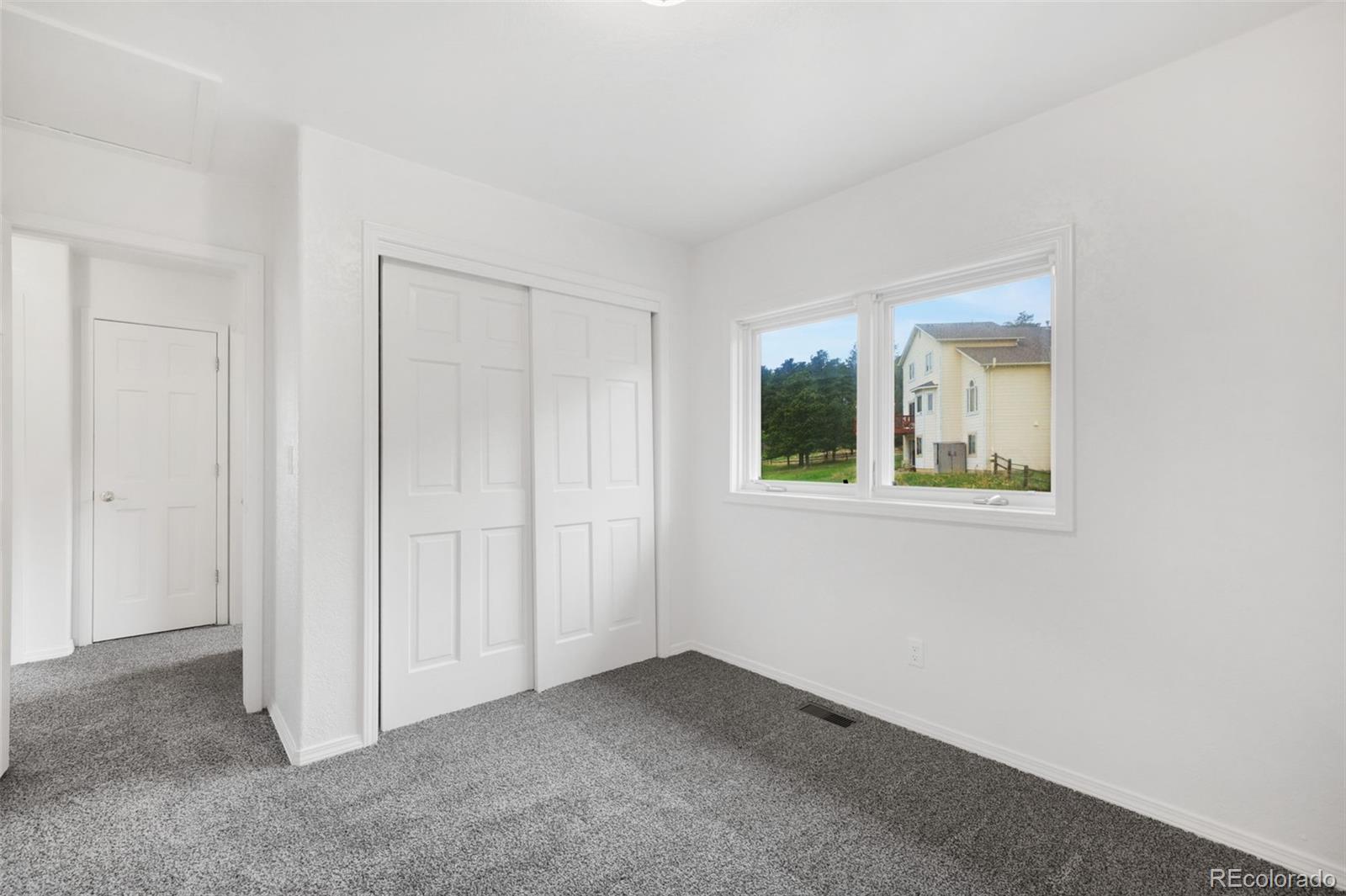 3555 Range View Road