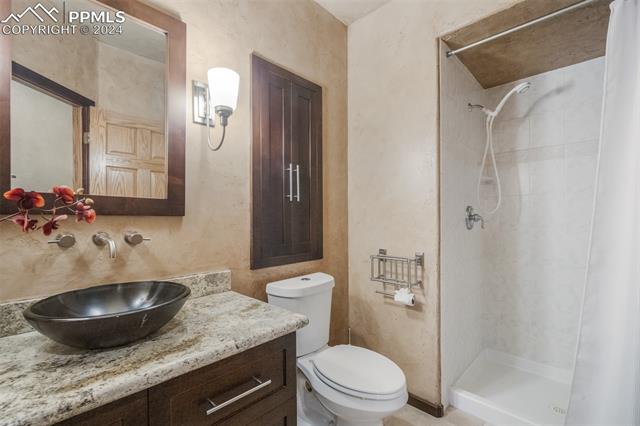 17532 Colonial Park Drive