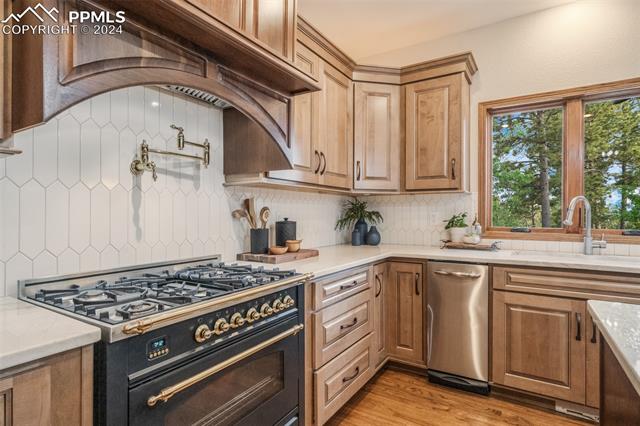 17532 Colonial Park Drive