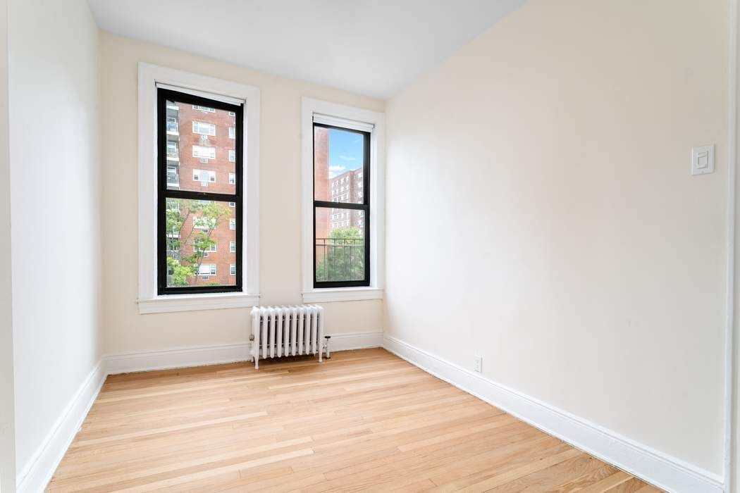 52-25 Skillman Avenue 3B