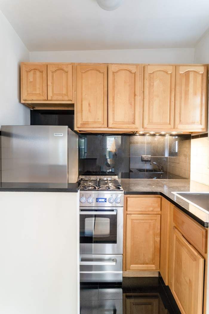 52-25 Skillman Avenue 3B