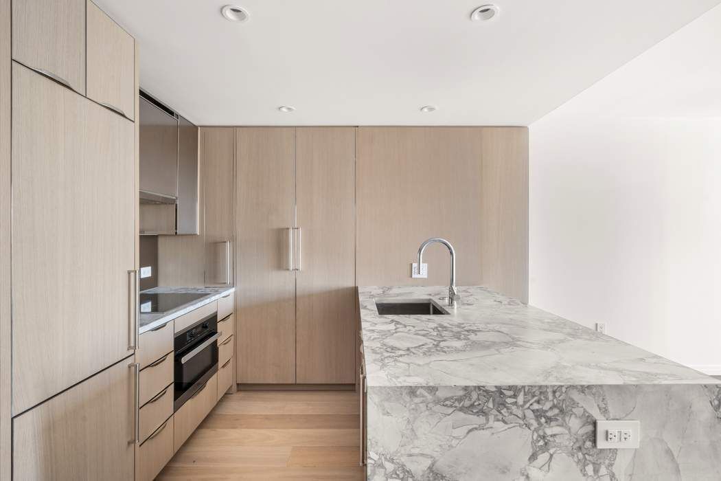 111 W 56th Street 38K