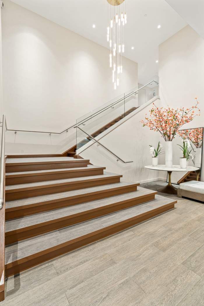111 W 56th Street 38K