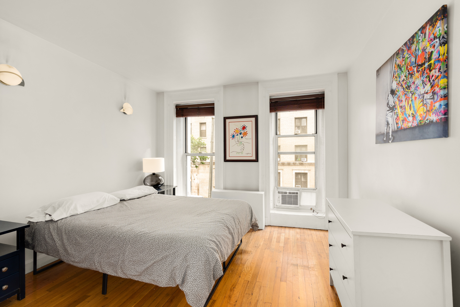 206 E 35TH Street TH