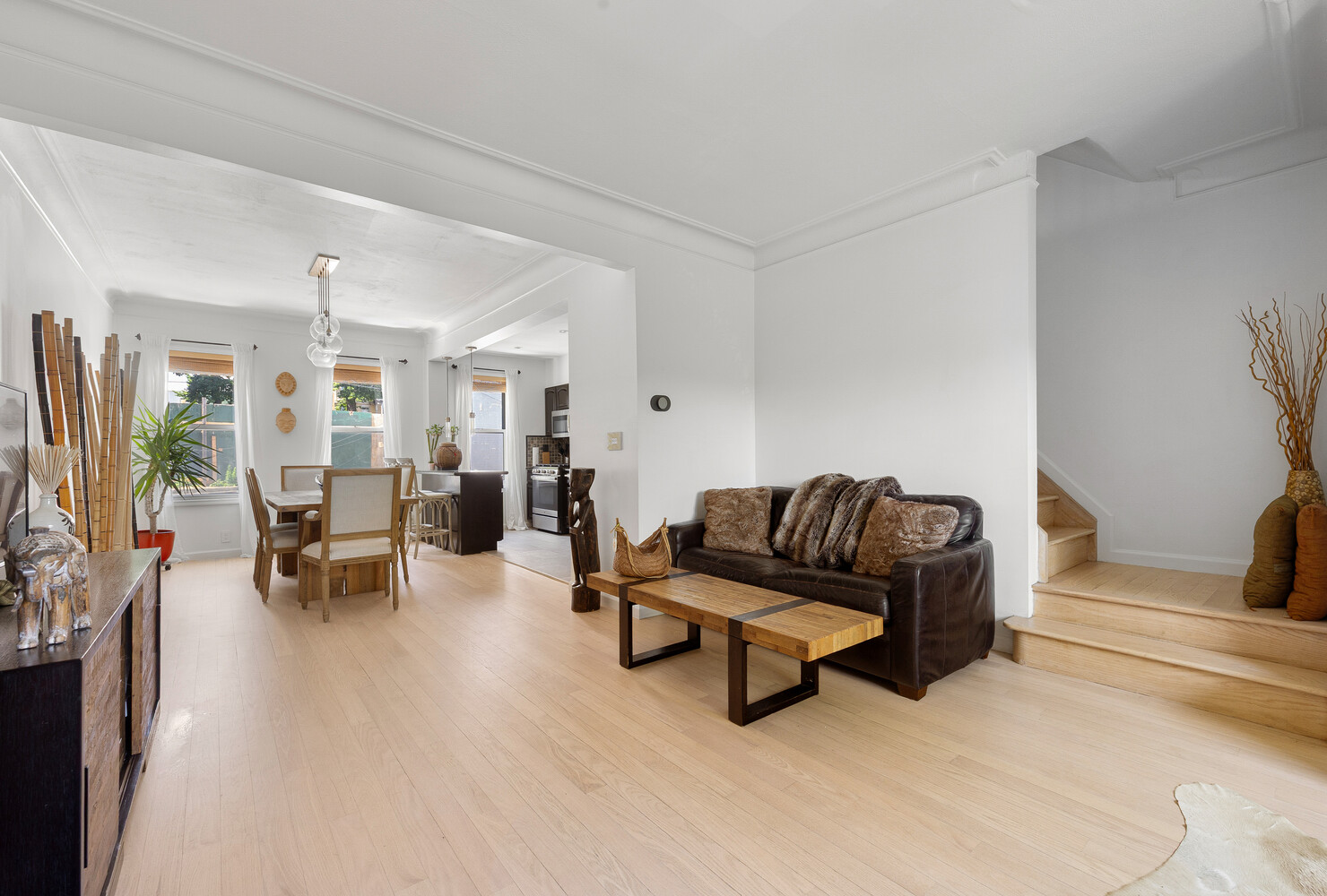 138 WAKEMAN Place