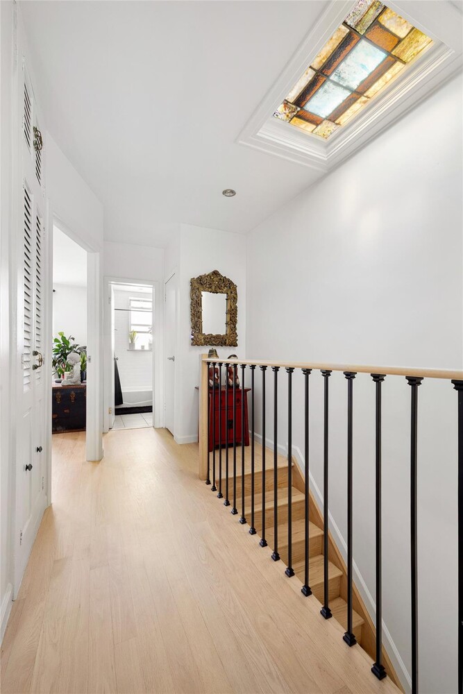 138 WAKEMAN Place
