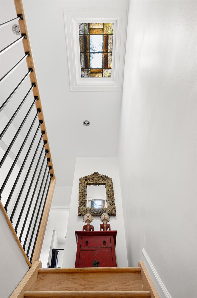 138 WAKEMAN Place