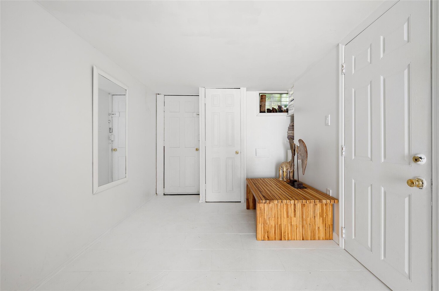 138 WAKEMAN Place