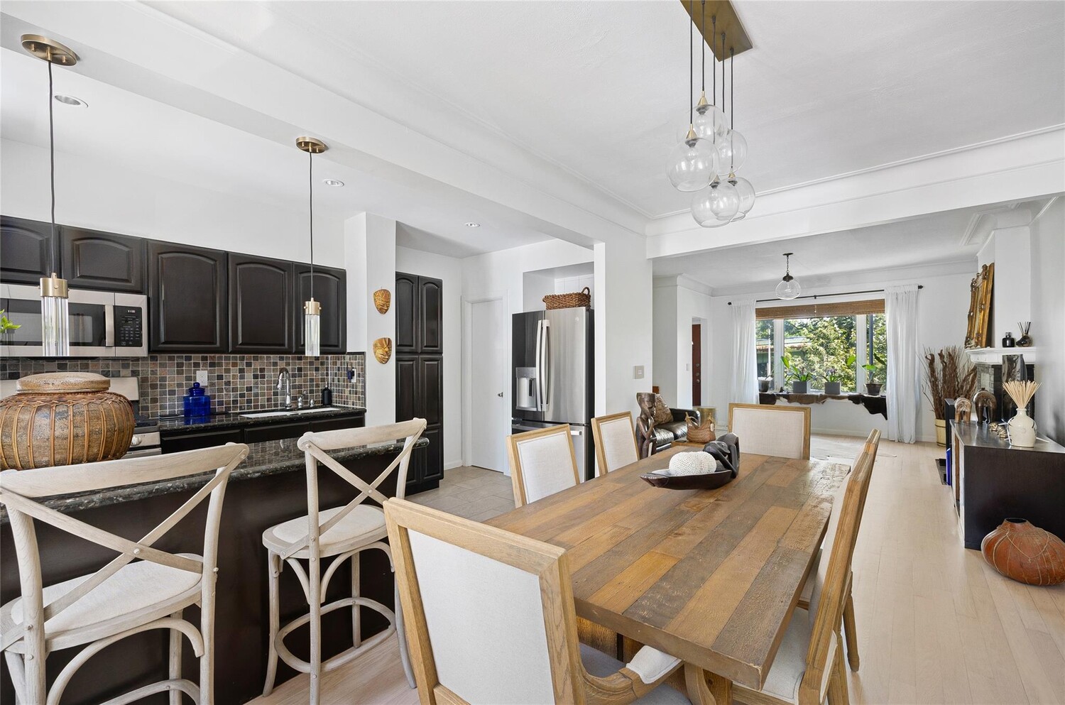 138 WAKEMAN Place