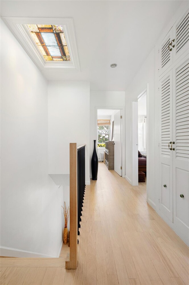 138 WAKEMAN Place