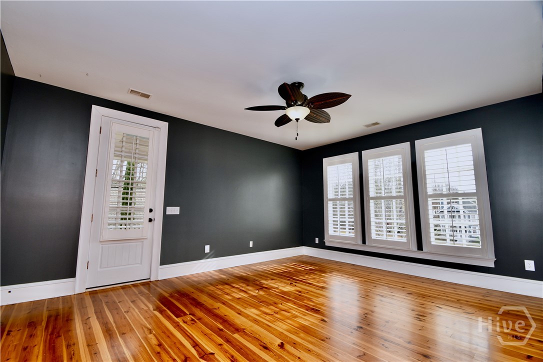 6 Oak Grove Road
