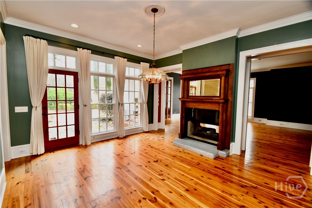6 Oak Grove Road