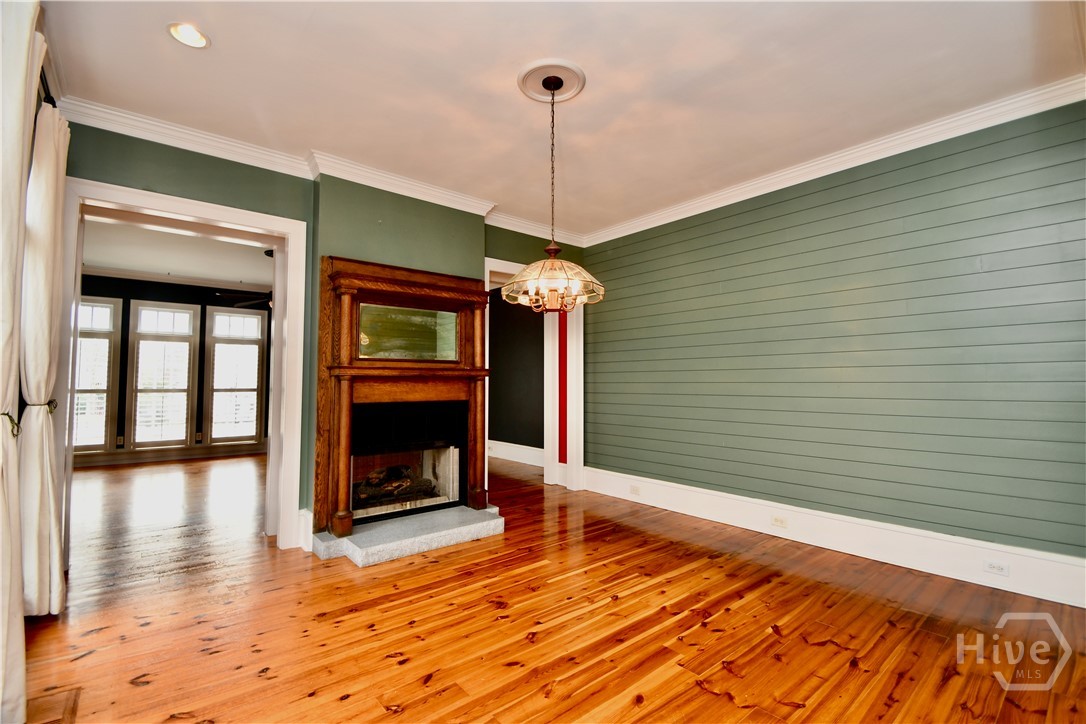 6 Oak Grove Road