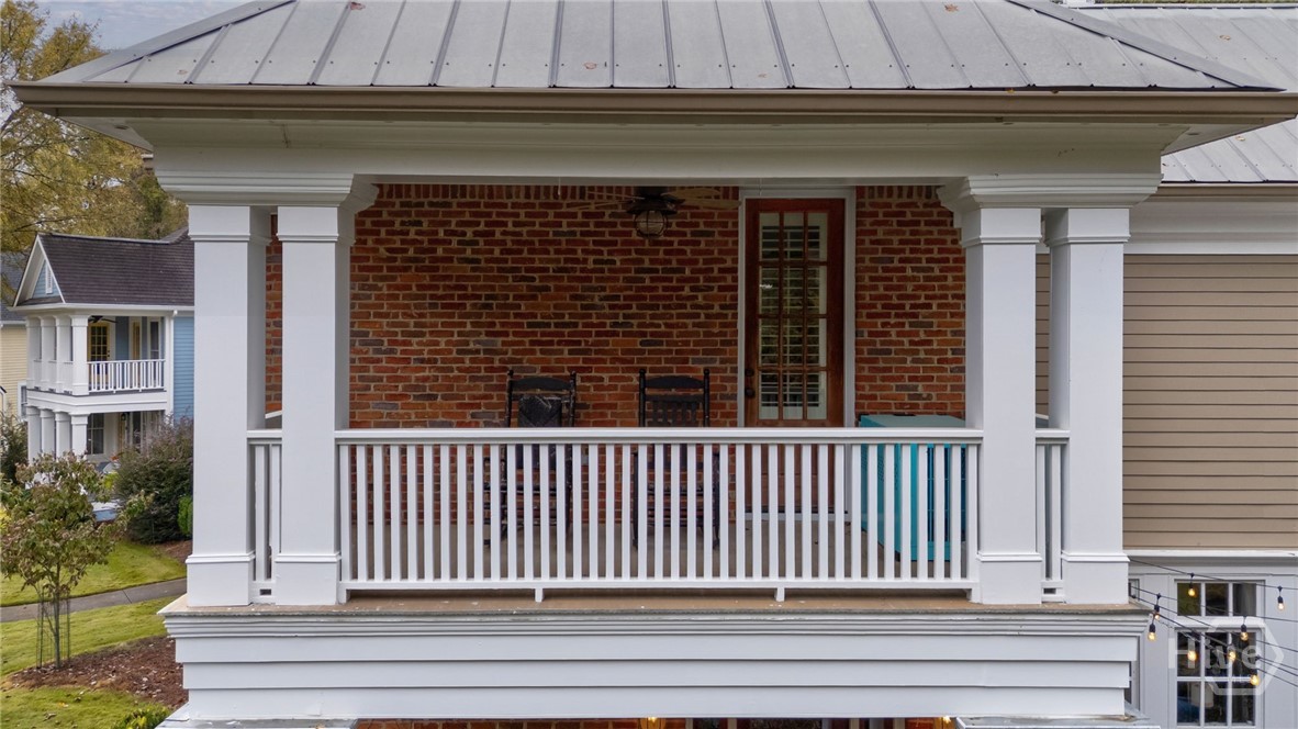 6 Oak Grove Road