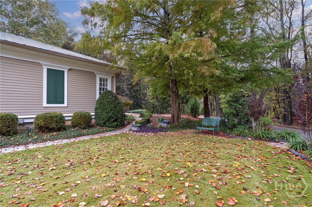 6 Oak Grove Road