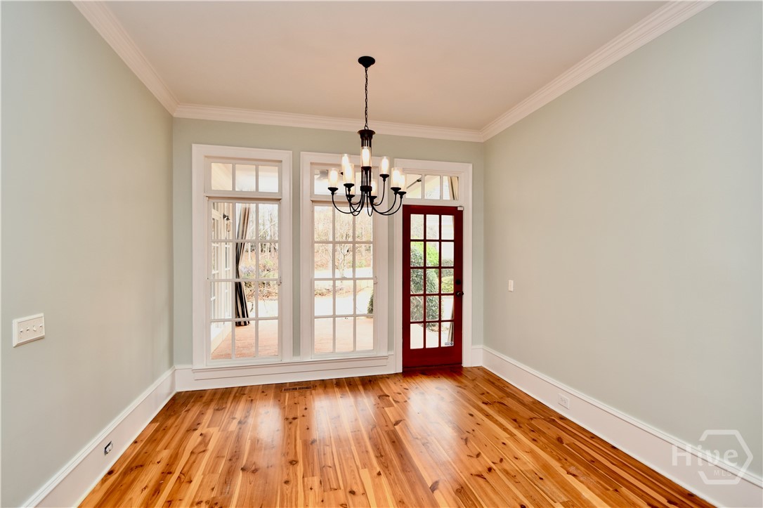 6 Oak Grove Road