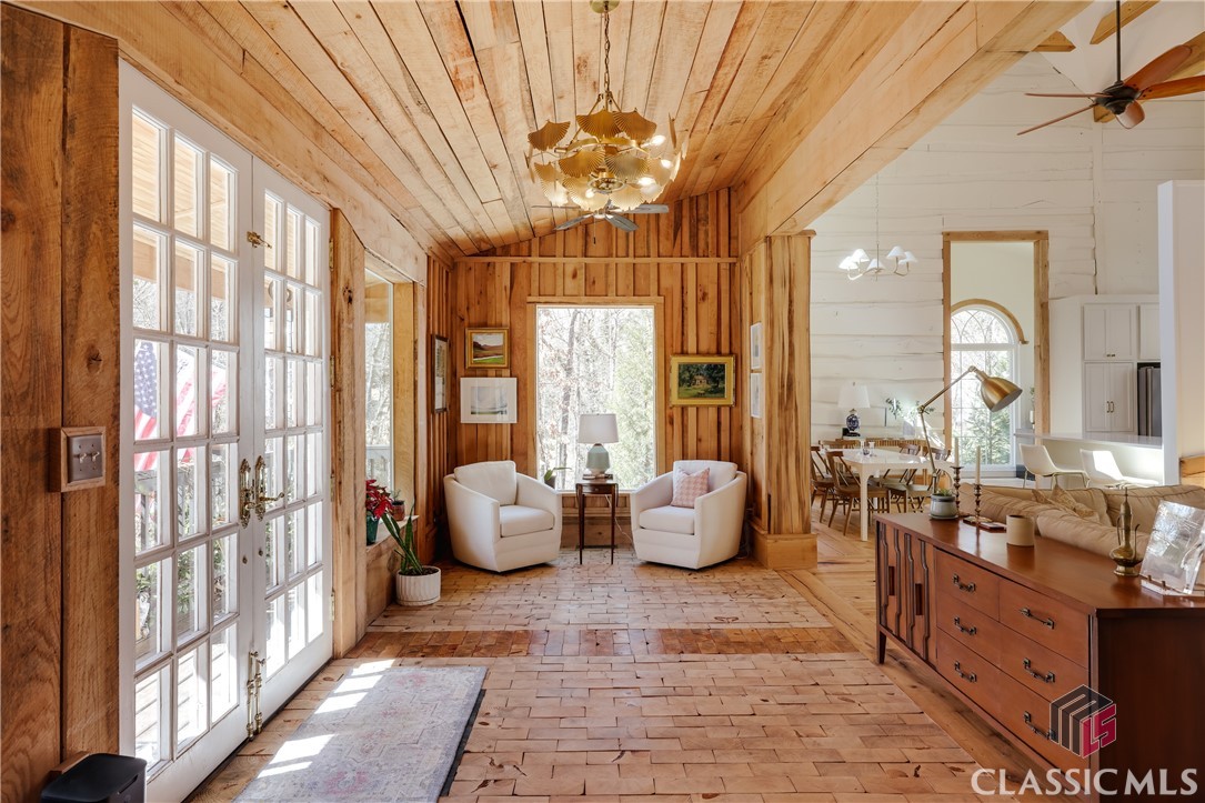 555 Somerset Drive