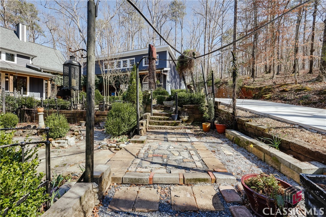 555 Somerset Drive