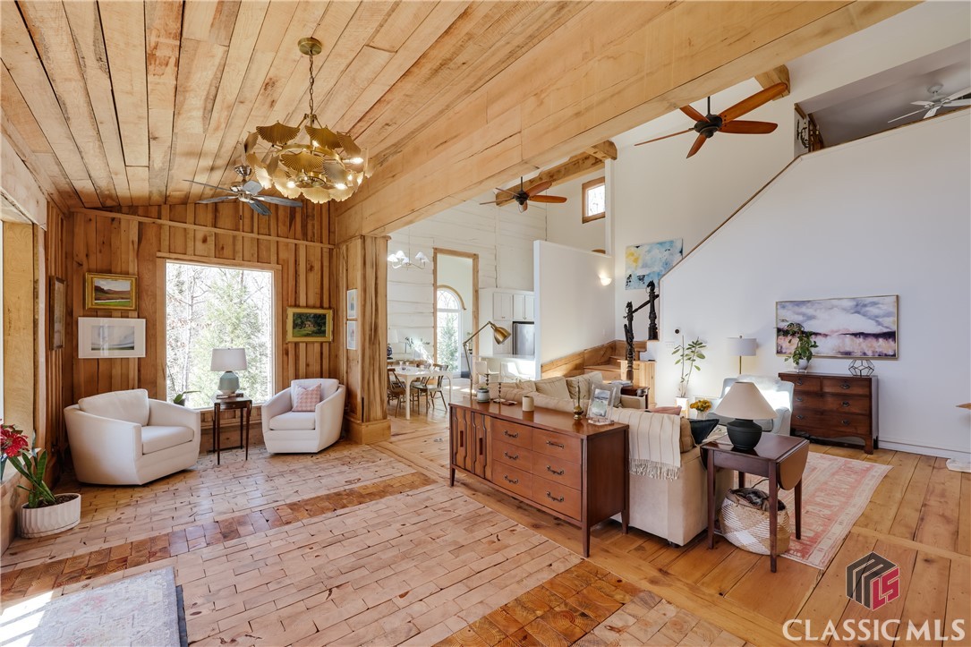 555 Somerset Drive
